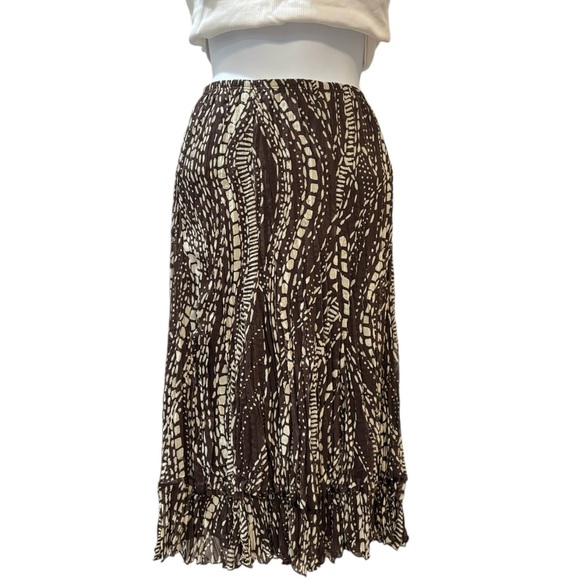 Elegant Brown Patterned Skirt - Picture 1 of 3